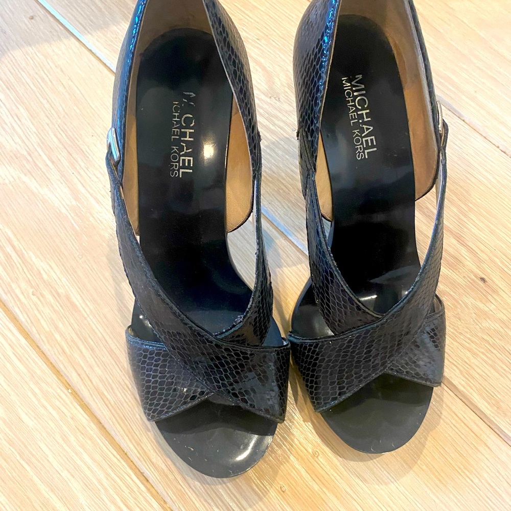 Micheal Kors-Black heels